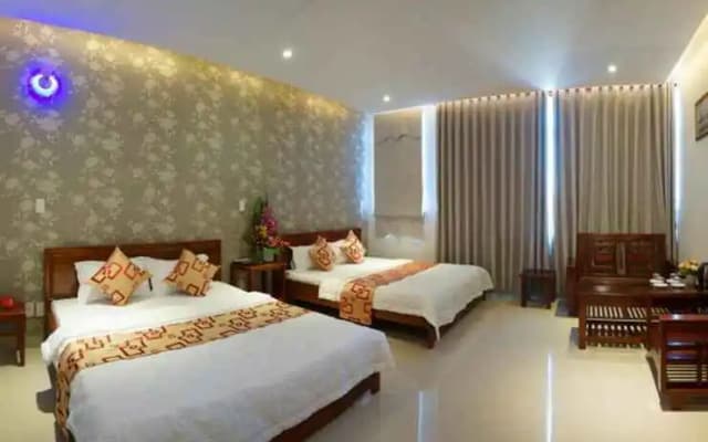 Quang Nhat Hotel - photo 4