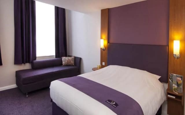 Premier Inn London Barking - photo 2