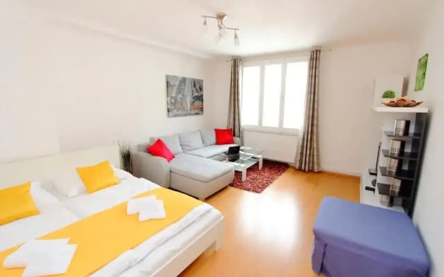 CheckVienna – Apartment Reumannplatz - photo 3