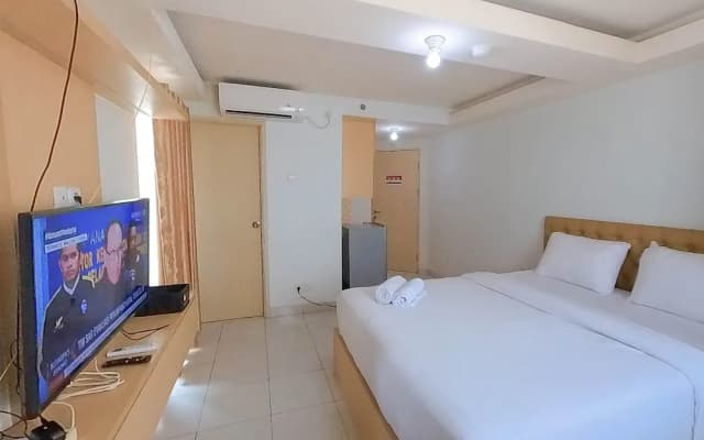 Nice And Comfy Studio At Amethyst Apartment - photo 3