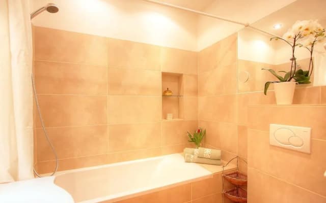 Botanical garden apartment - photo 5