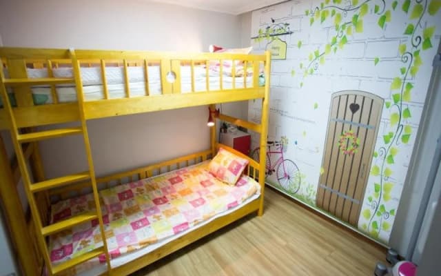 Apple Guesthouse - photo 2