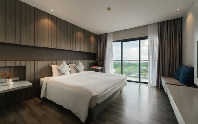 Hotel Ikon Phuket - photo 4