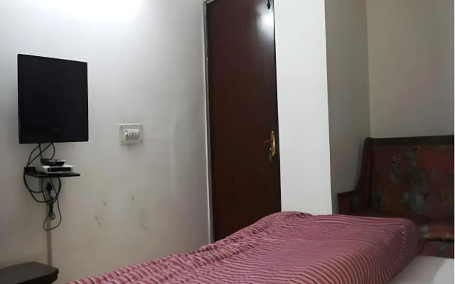 Manraj Guest House - photo 2