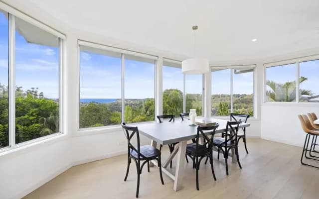 Spacious 5-bed Beach House With Ocean View - photo 4