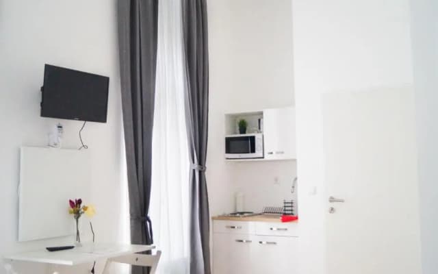 Brilliant 1br Apt - Perfect for Longstays - photo 3