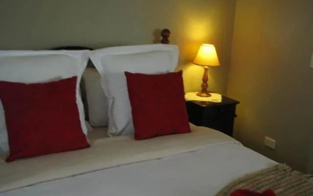 Leafield Cottages - photo 2