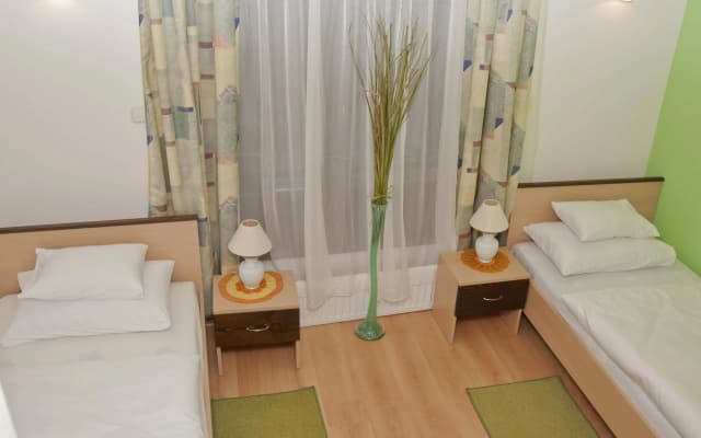 Esprit Hotel Budapest - photo 4
