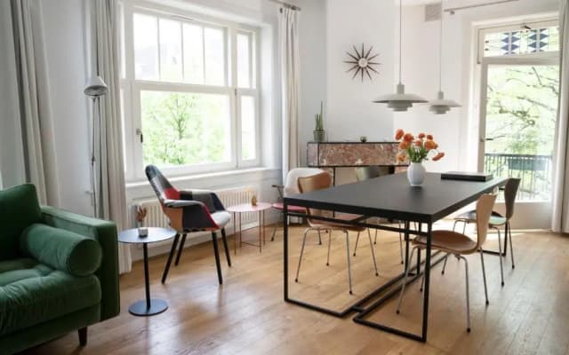Authentic Amsterdam Bed and Breakfast Rai - photo 2