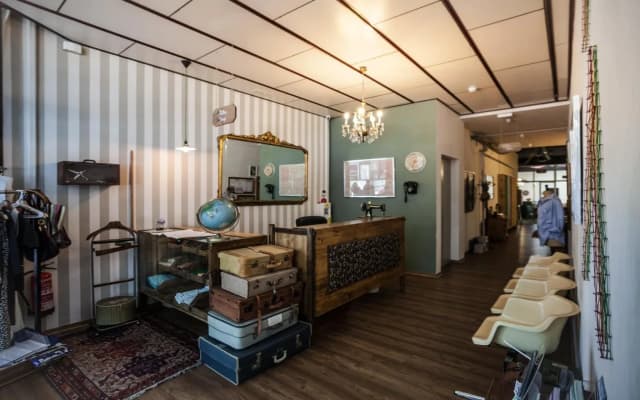 Pars Tailor's Hostel - photo 4