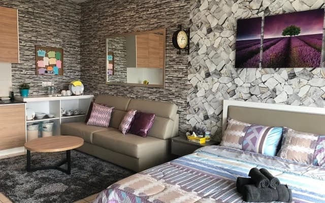 Buff Evo Soho Bangi Sentral with NETFLIX & WiFi - photo 2