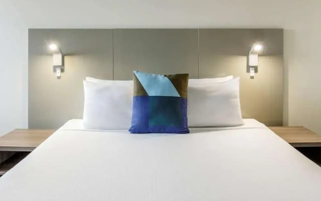 Carlton Crest Hotel Sydney - photo 3