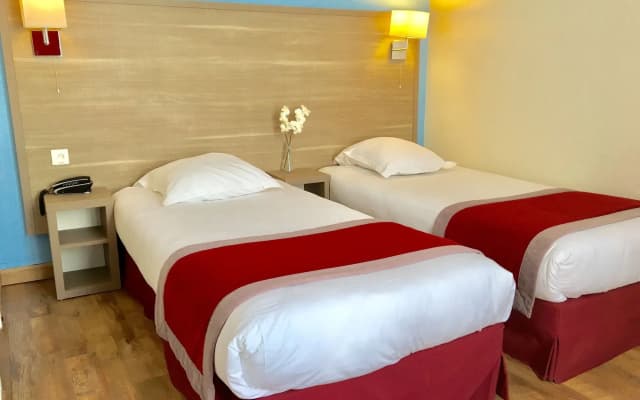 Amadeus Hotel - photo 4