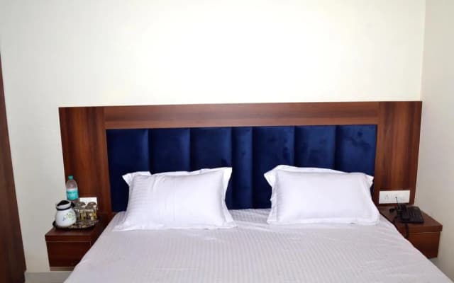 OYO 80949 Hotel Glace - photo 3