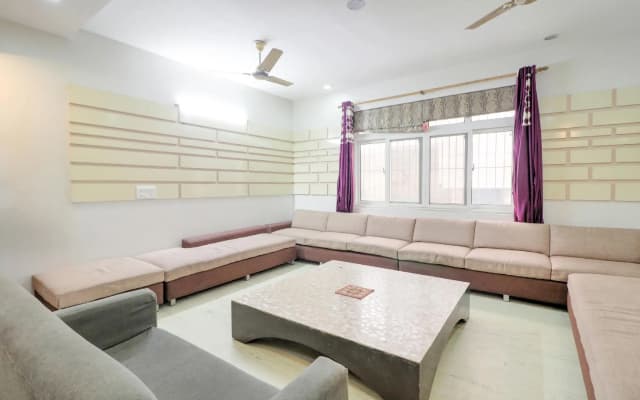 OYO DTT030 Classy Inn - photo 3
