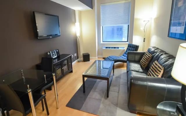 The Downtown Club - photo 2