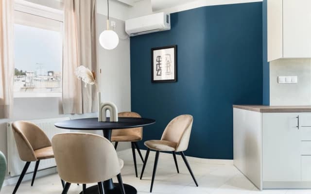 Iconic 1BR Apartment in Koukaki - photo 3