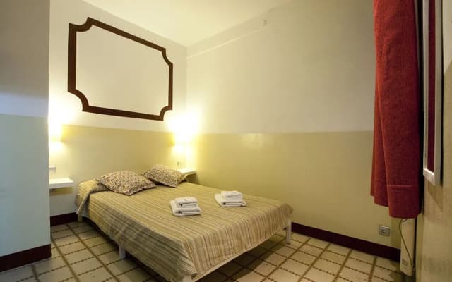Hostal Medea - photo 2