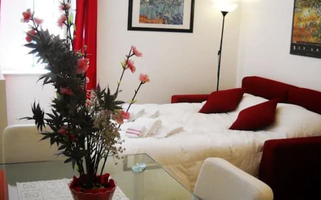 House Vale - photo 3