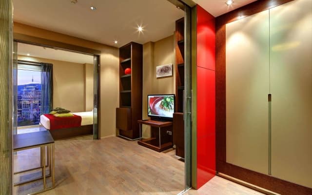 Olivia Plaza Hotel - photo 5
