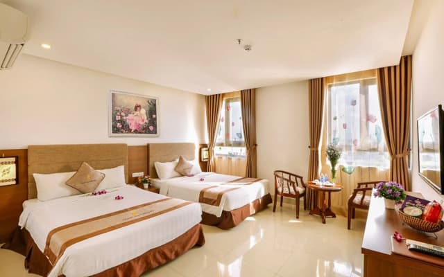 Ngoc Lan Hotel Da Nang - photo 4