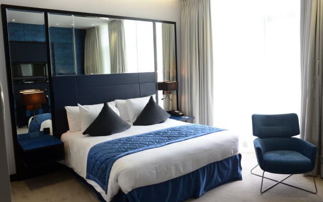 Crowne Plaza London - Battersea - photo 3