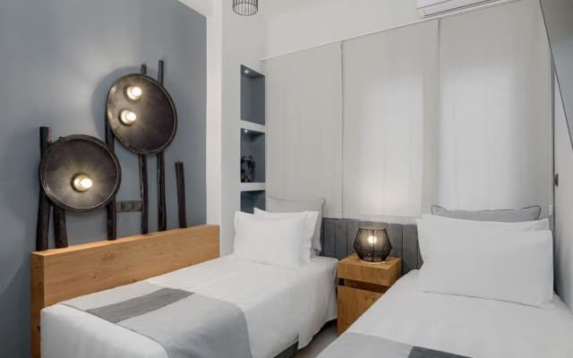 Acropolis Deluxe Apartment - photo 4