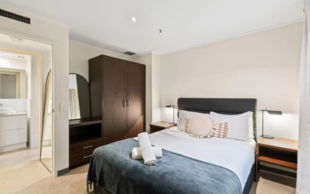 Coppin Apartments - photo 3