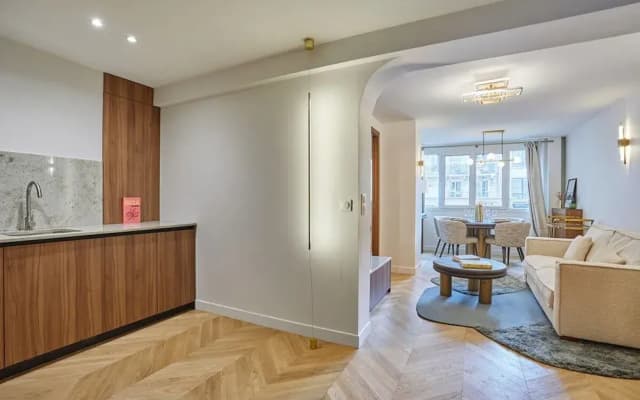Apartment in the Center of Paris - photo 4