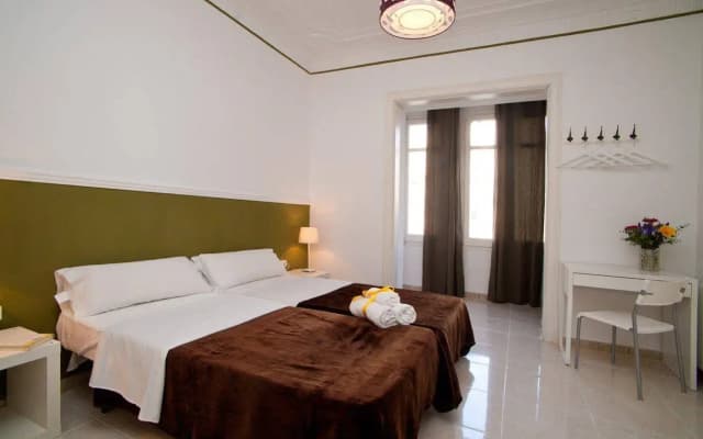 Hostal Que Tal - photo 3