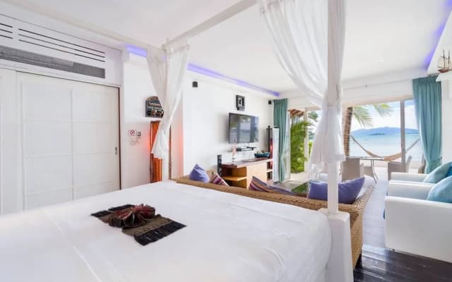 3 Bedroom Beach Front Villa Bangrak - photo 2