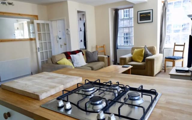 Castle Apartments - photo 5