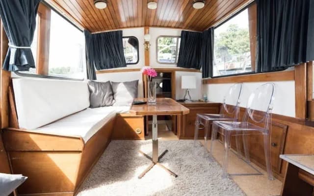 Authentic Houseboats Amsterdam - photo 4