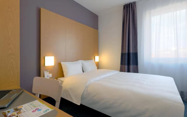 B & B Hotel Prague City - photo 4