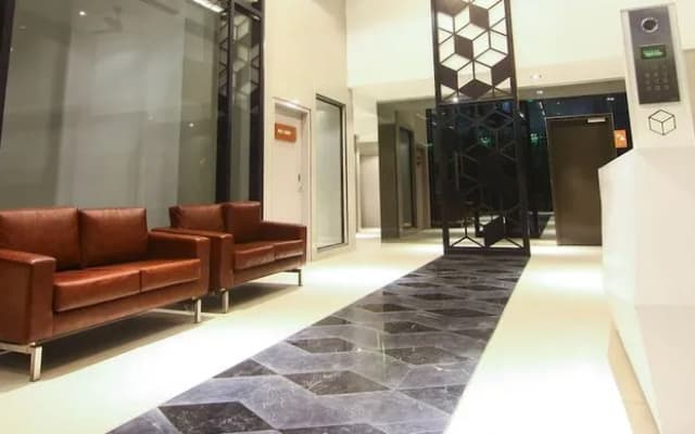 Expressionz Professional Suites by Vincent - photo 3