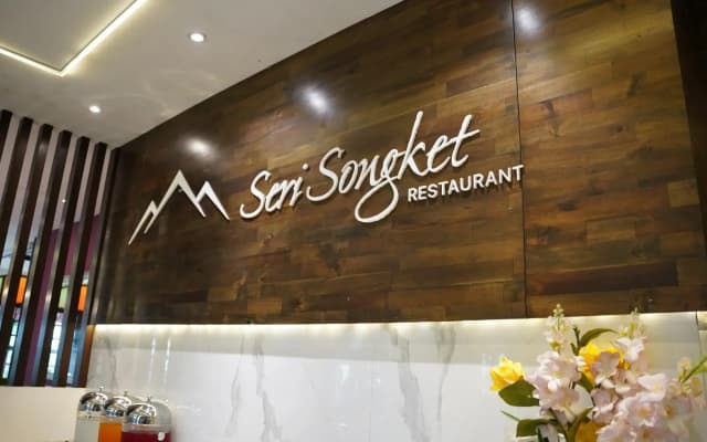 Serapi Hotel - photo 4
