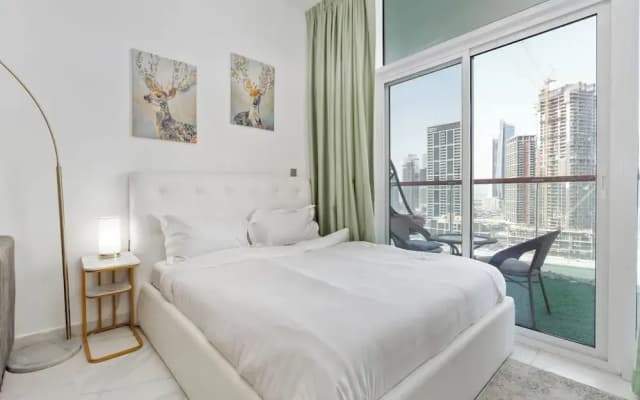 Studio with Canal Views by Bespoke - photo 2