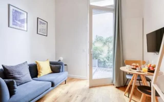 Cute and Bright Studio in a Courtyard-Montmartre(5) - photo 3