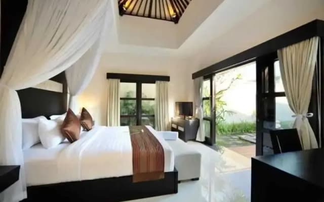 Grand Hardys Villas Hotel and Spa Seminyak - photo 5