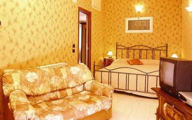 BB Colosseo Suites - photo 3