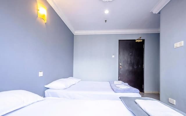 K Hotel 12 - photo 5