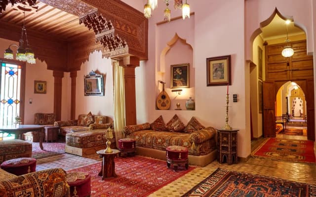 Dar Ayniwen Garden Hotel & Bird Zoo - photo 2