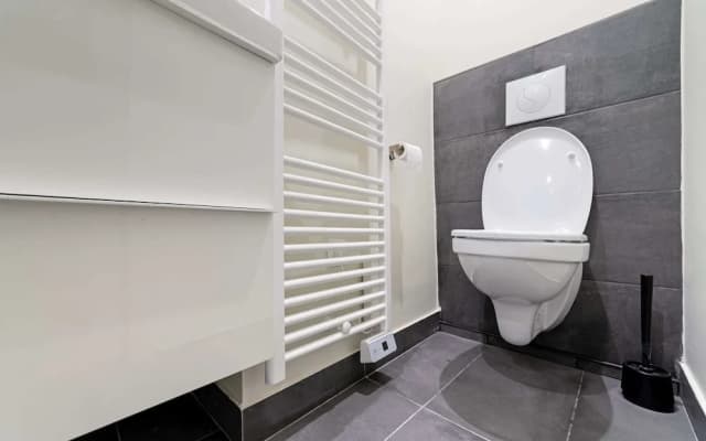 Bright and Modern Apt - 7 Mins to Notre Dame - photo 4