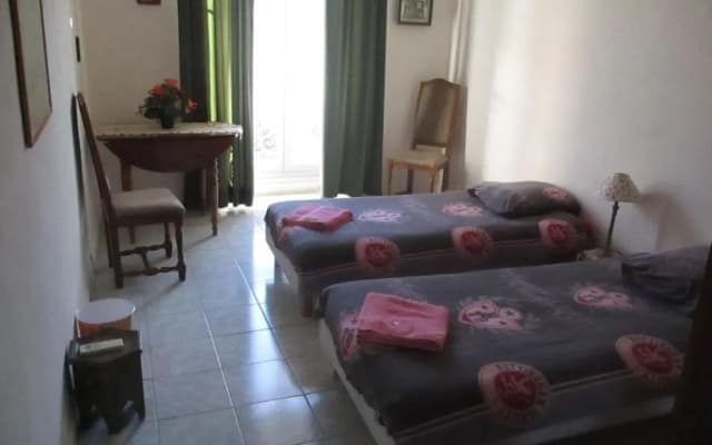 Chez Brigitte Guesthouse - photo 4
