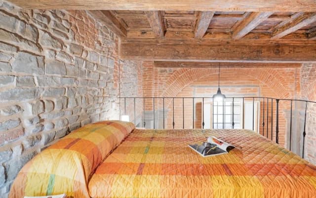 Florence Oltrarno Duplex Apartment - photo 4