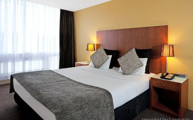Park Regis Griffin Suites - photo 3