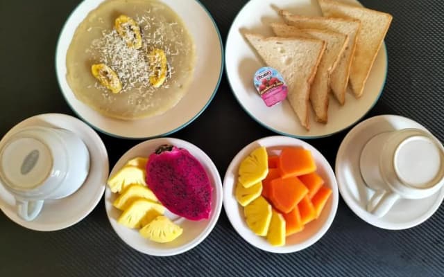 Ojeks Homestay - photo 2
