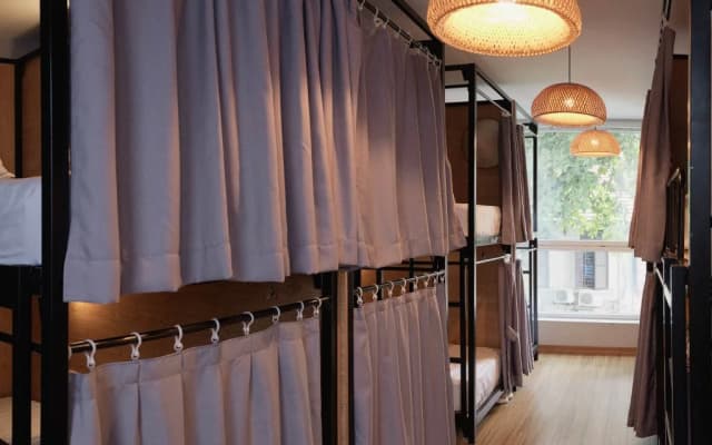 Bedgasm Hostel - photo 2