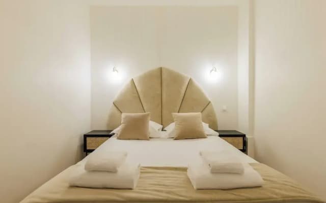 Modern Apartment - 2br/6p - Canal St-martin - photo 2