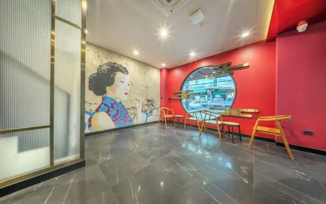 U Tor Yaowarat - photo 5